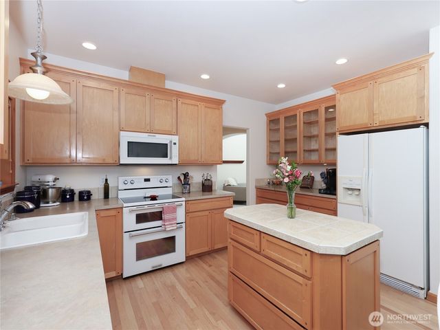 20105 2nd Avenue NW, Arlington, WA 98223