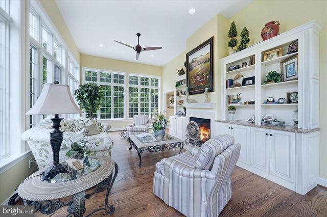 104 BRIGGS LN, Newark, DE 19711