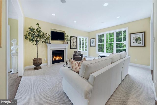 104 BRIGGS LN, Newark, DE 19711