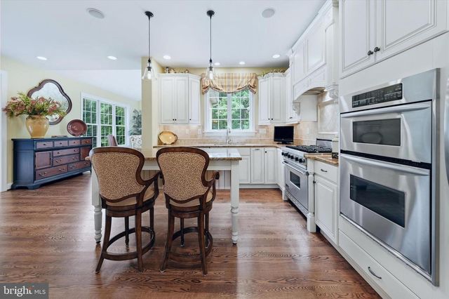 104 BRIGGS LN, Newark, DE 19711