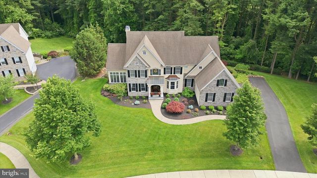 104 BRIGGS LN, Newark, DE 19711