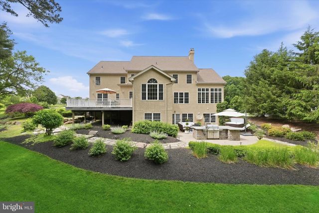 104 BRIGGS LN, Newark, DE 19711