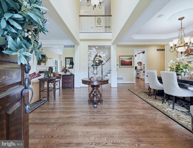 104 BRIGGS LN, Newark, DE 19711