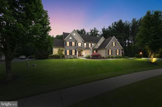 104 BRIGGS LN, Newark, DE 19711
