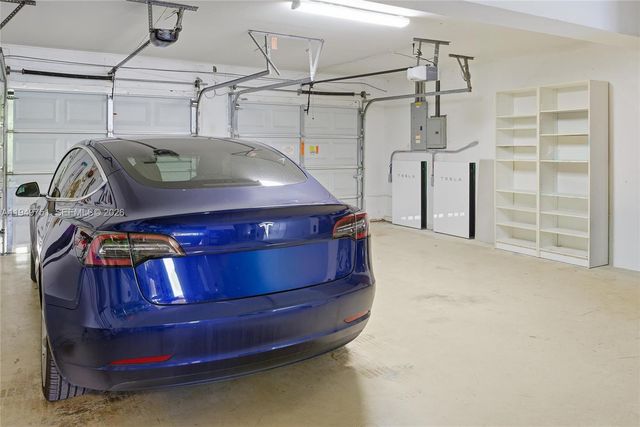 7935 NW 162nd St, Miami Lakes, FL 33016