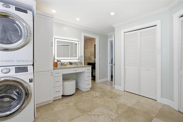 7935 NW 162nd St, Miami Lakes, FL 33016