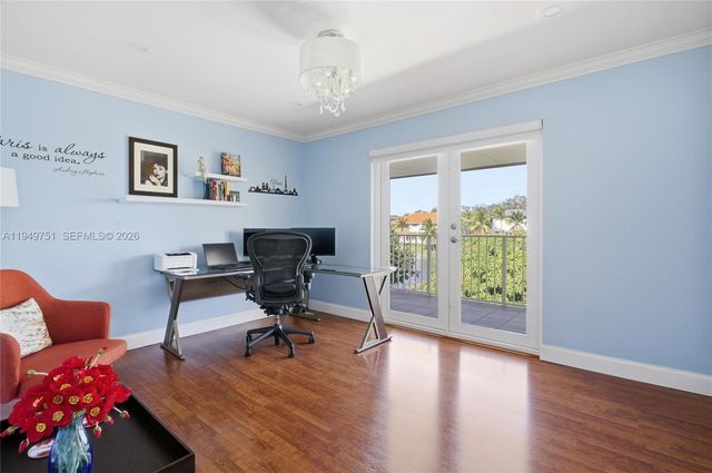 7935 NW 162nd St, Miami Lakes, FL 33016