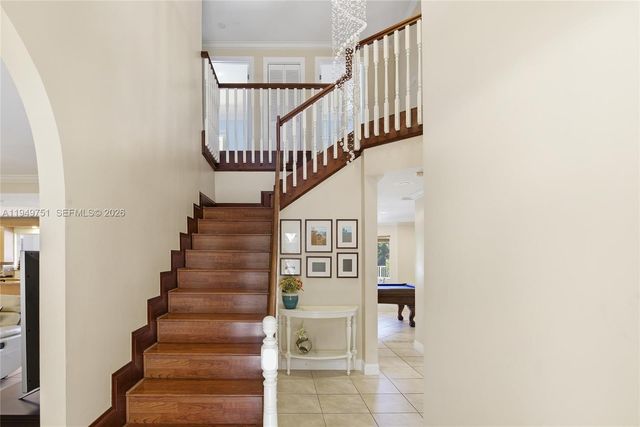 7935 NW 162nd St, Miami Lakes, FL 33016