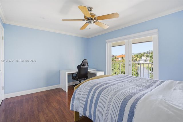 7935 NW 162nd St, Miami Lakes, FL 33016