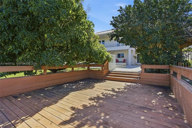 7935 NW 162nd St, Miami Lakes, FL 33016