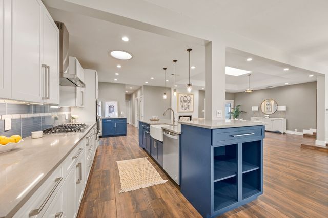 7221 Fernmeadow Drive, Dallas, TX 75248