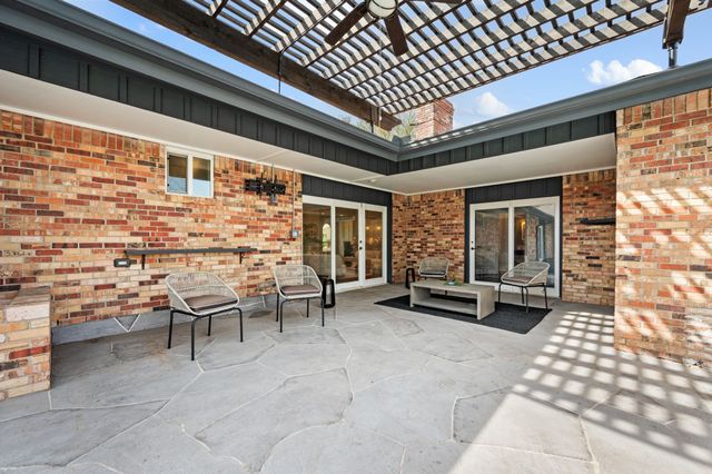 7221 Fernmeadow Drive, Dallas, TX 75248