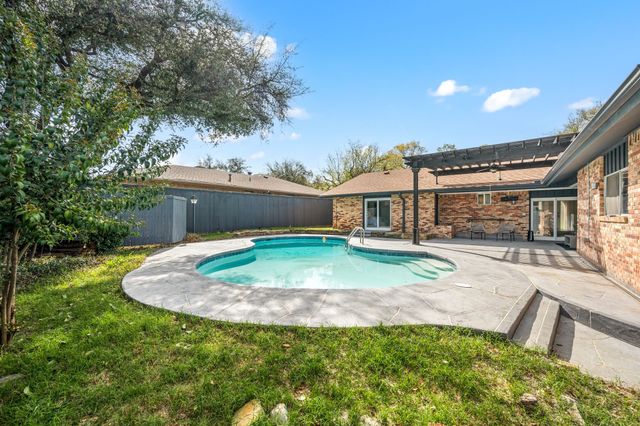 7221 Fernmeadow Drive, Dallas, TX 75248