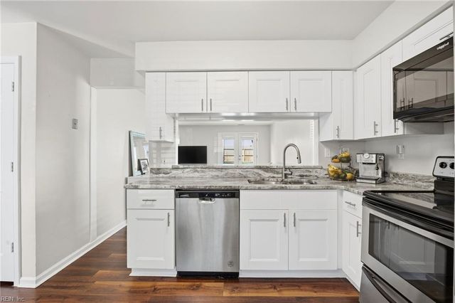 2156 Fort Belvoir DR, Virginia Beach, VA 23464