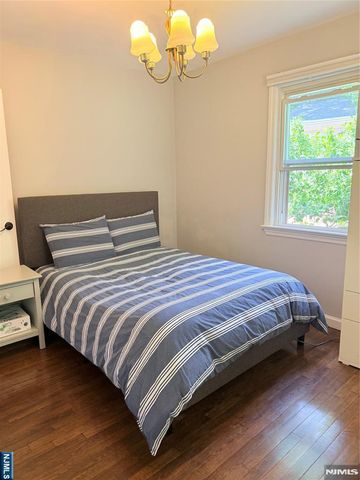 180 Orchard Street, Allendale, NJ 07401