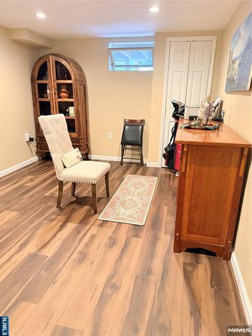 180 Orchard Street, Allendale, NJ 07401