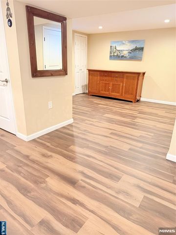 180 Orchard Street, Allendale, NJ 07401