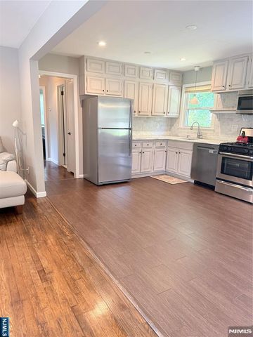 180 Orchard Street, Allendale, NJ 07401