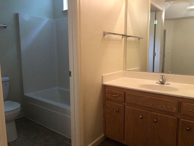 2120 Candlebrook Ct, Madison, TN 37115