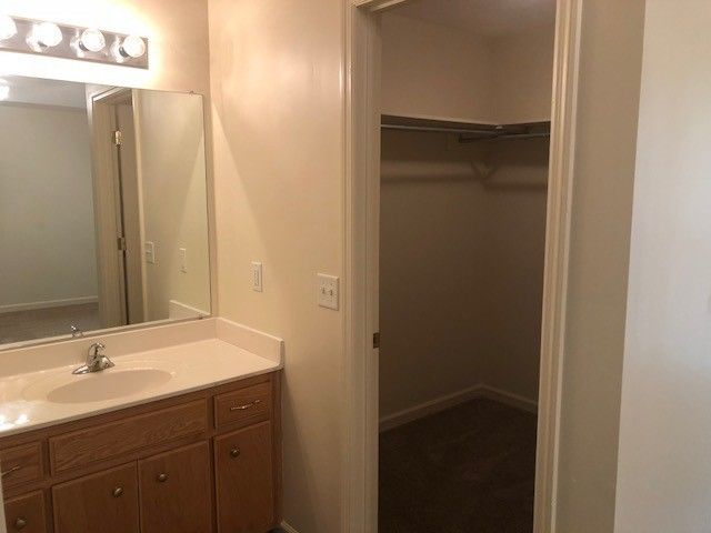 2120 Candlebrook Ct, Madison, TN 37115