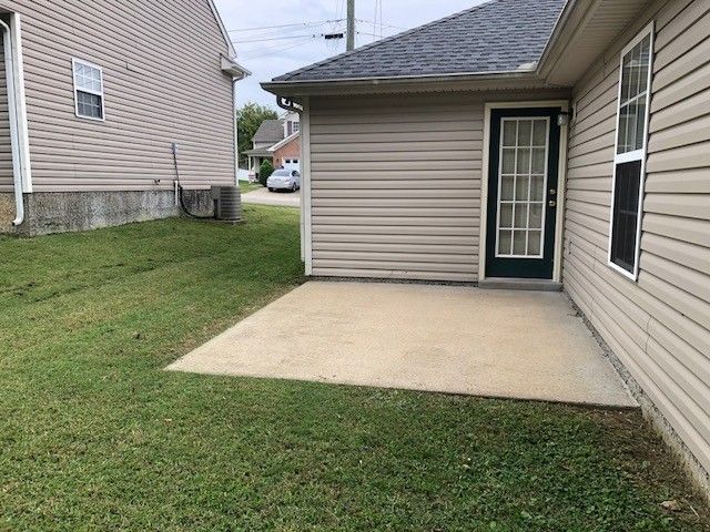 2120 Candlebrook Ct, Madison, TN 37115