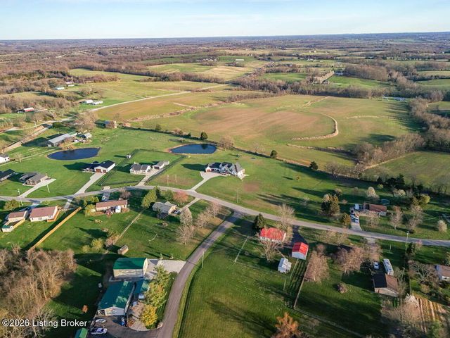 157 Tindale Dr, Taylorsville, KY 40071