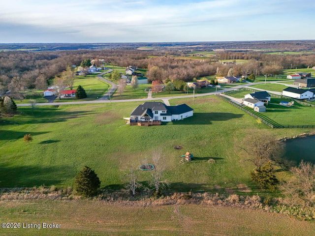 157 Tindale Dr, Taylorsville, KY 40071