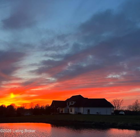 157 Tindale Dr, Taylorsville, KY 40071