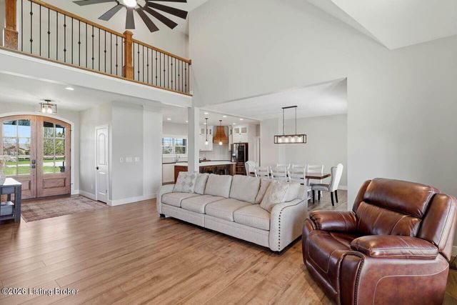 157 Tindale Dr, Taylorsville, KY 40071