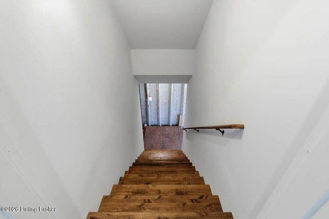 157 Tindale Dr, Taylorsville, KY 40071