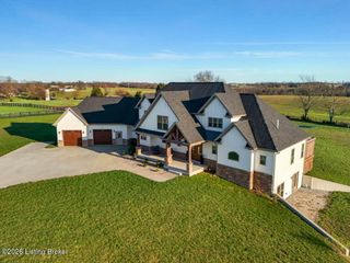 157 Tindale Dr, Taylorsville, KY 40071