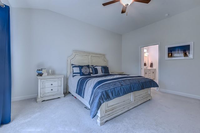 405 Heathside St., Murrells Inlet, SC 29576