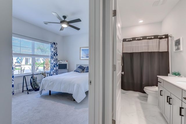 405 Heathside St., Murrells Inlet, SC 29576
