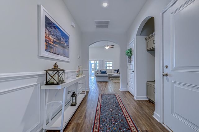 405 Heathside St., Murrells Inlet, SC 29576