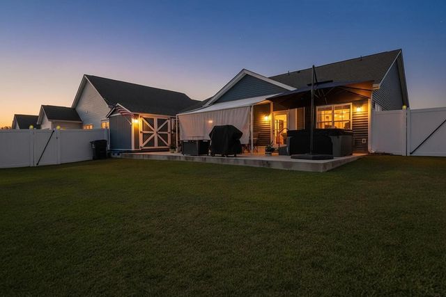 405 Heathside St., Murrells Inlet, SC 29576