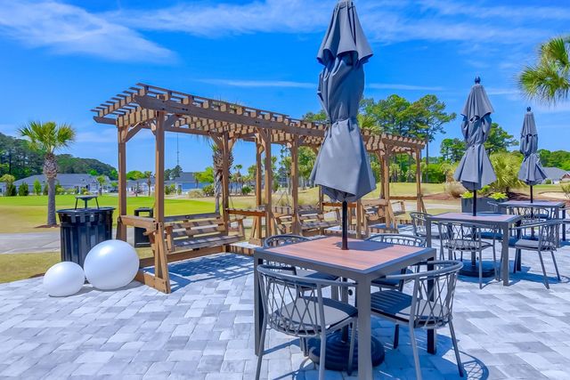 405 Heathside St., Murrells Inlet, SC 29576