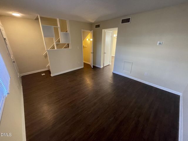 120 Byrum Street 11, Raleigh, NC 27511