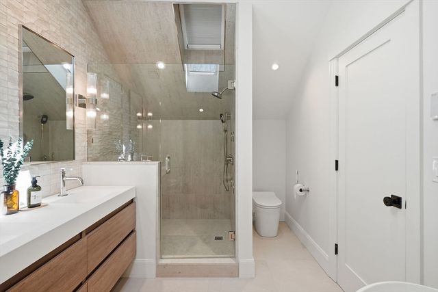 9 Mt Auburn St, Cambridge, MA 02138