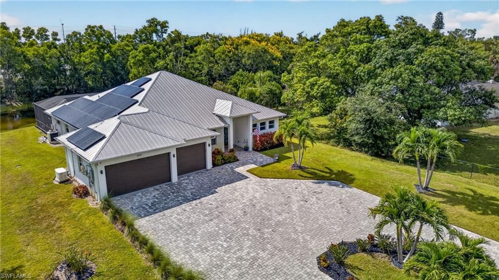 27150 Rue De Paix, BONITA SPRINGS, FL 34135 — exterior