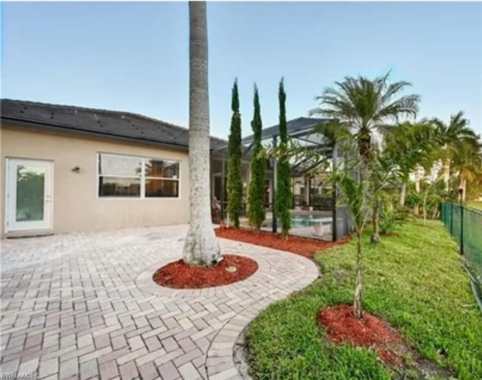 1028 Port Orange CT, NAPLES, FL 34120 — photo 2