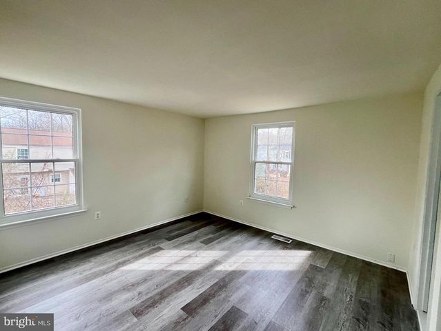 702 BRANDON CIR, Waldorf, MD 20602