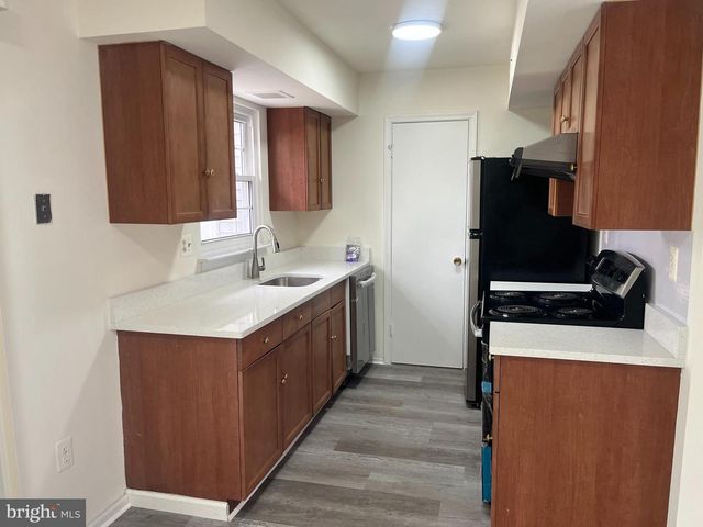 702 BRANDON CIR, Waldorf, MD 20602