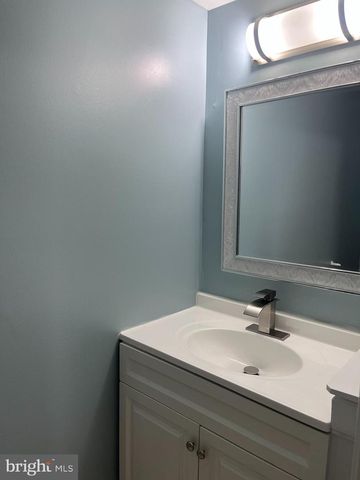 702 BRANDON CIR, Waldorf, MD 20602