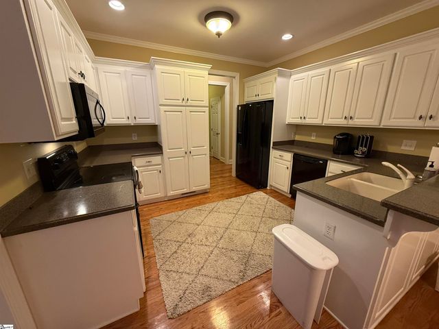 600 Dills Farm Way, Greer, SC 29651