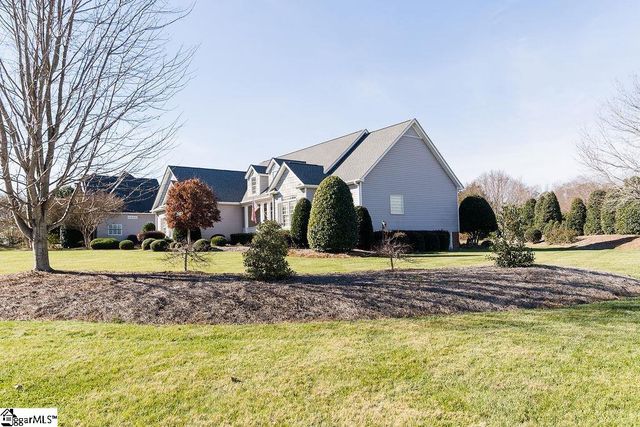 600 Dills Farm Way, Greer, SC 29651