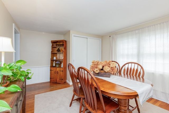 8 Beech St, Chelmsford, MA 01863