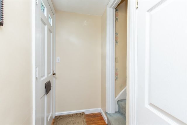 8 Beech St, Chelmsford, MA 01863