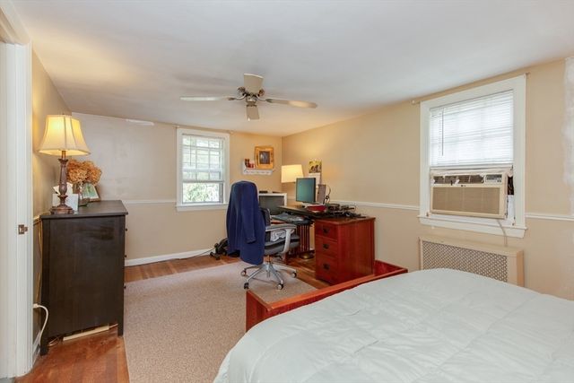 8 Beech St, Chelmsford, MA 01863
