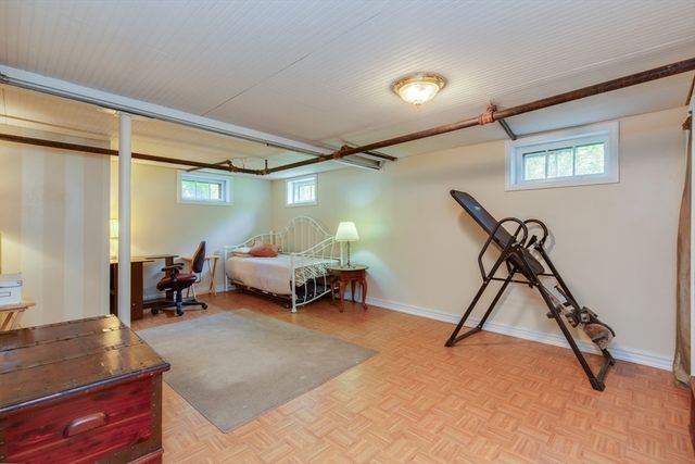 8 Beech St, Chelmsford, MA 01863