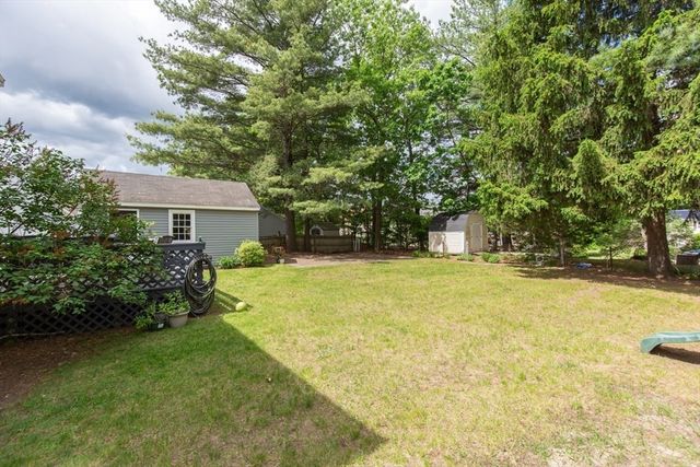 8 Beech St, Chelmsford, MA 01863